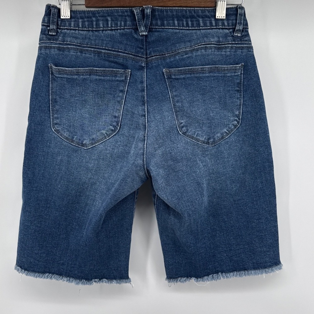 Wit & Wisdom Ab-solution Bermuda Denim Shorts Medium Wash Blue Raw Hem Size 2 - Picture 2 of 9